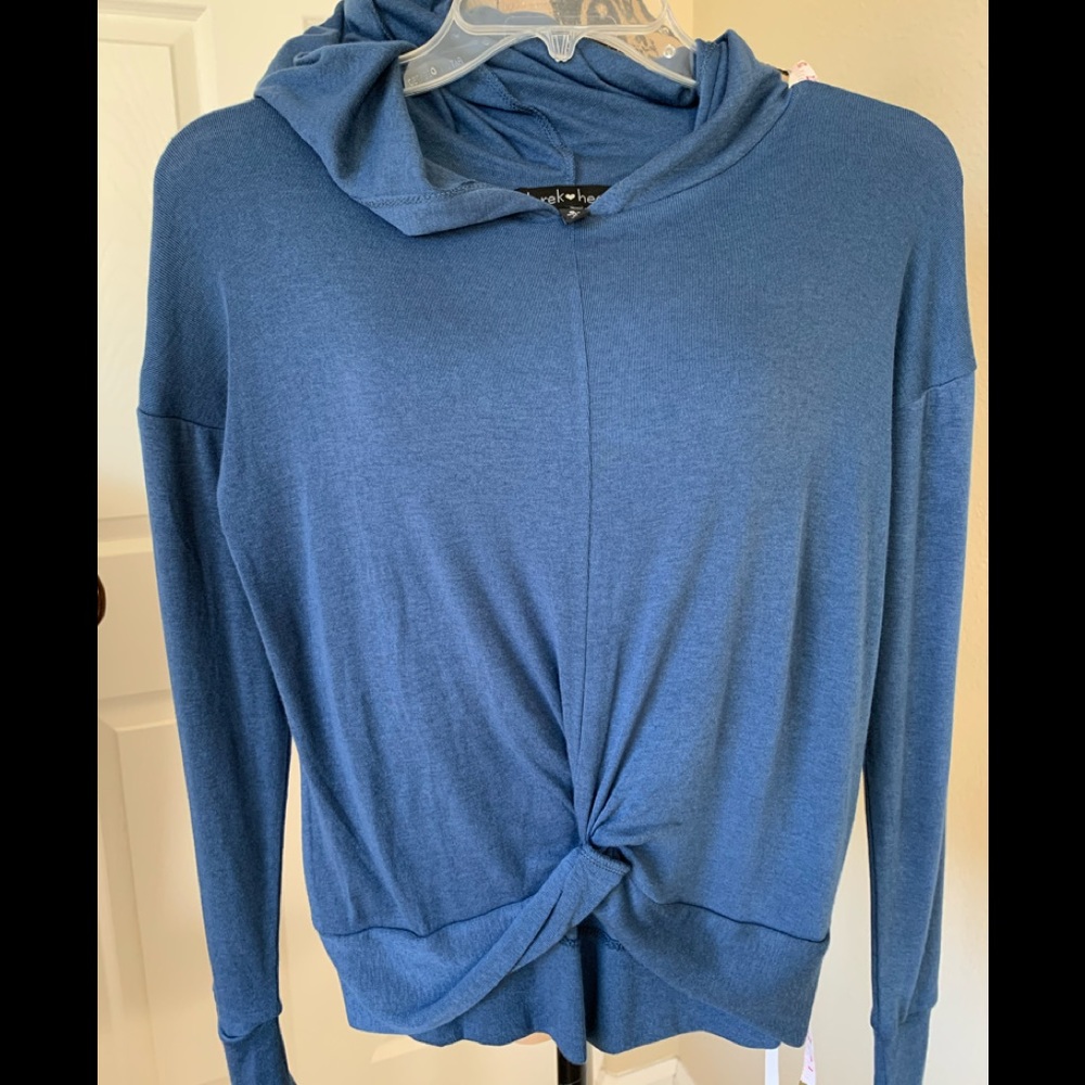 NWOT Cute Hooded top. Excellent condition
